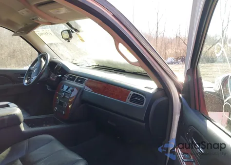 2013 Chevrolet Tahoe Lt z USA, uszkodzony, nr VIN 1GNSKBE06DR320083